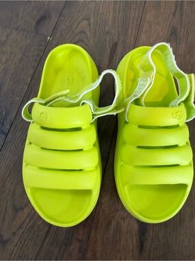 UGG Kids' Bright Lime Yellow Foam Strap Sandals